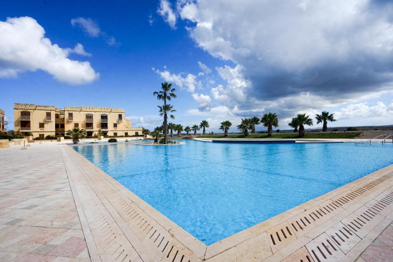 Gee9Teen At Fort Chambray Villa Mgarr Exterior foto